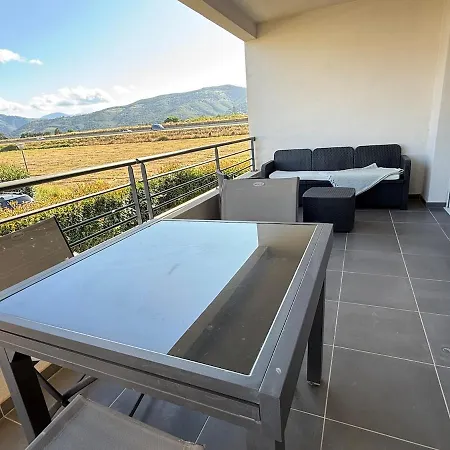 Confortable T3 10 Min Apartman